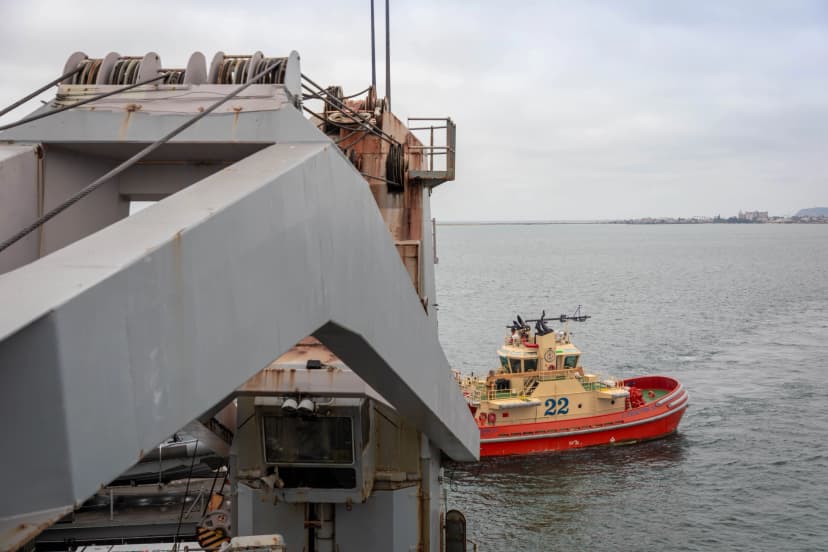 Tug boat